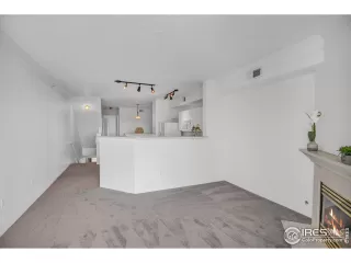 Photo #2: 992429 Listing