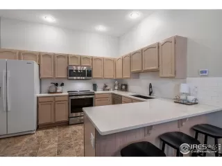 Photo #6: 992449 Listing