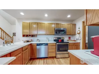 Photo #3: 992454 Listing