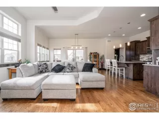 Photo #5: 992466 Listing