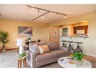 Photo #5: 992497 Listing 