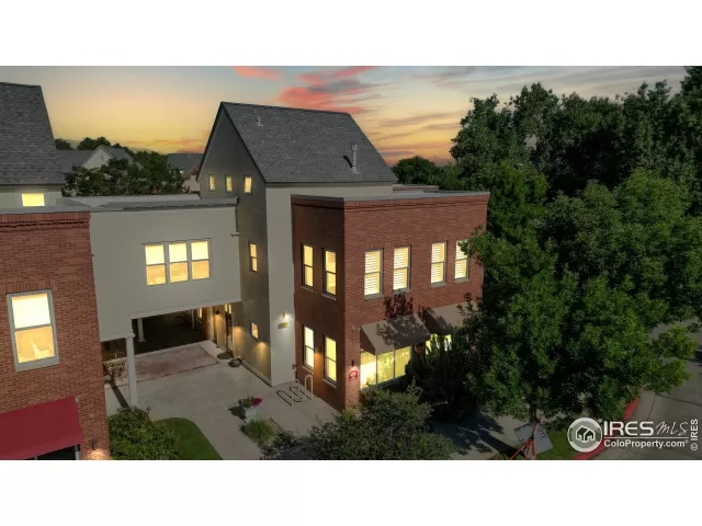 MLS: 992538 Condo For Sale