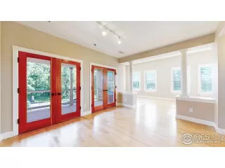 Photo #4: 992538 Listing