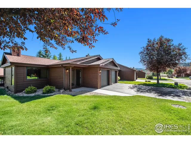 MLS: 992541 Condo For Sale