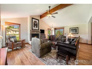 Photo #3: 992541 Listing