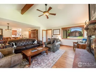 Photo #4: 992541 Listing