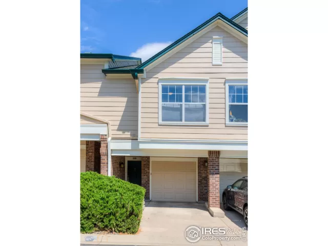 MLS: 992545 Condo For Sale