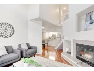 Photo #3: 992603 Listing