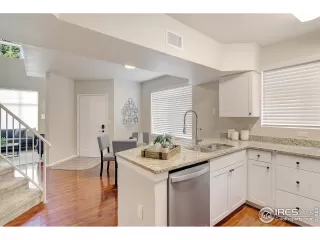 Photo #5: 992603 Listing