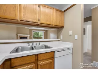 Photo #6: 992620 Listing