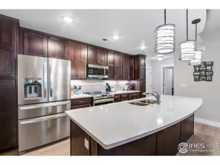 Photo #2: 992652 Listing