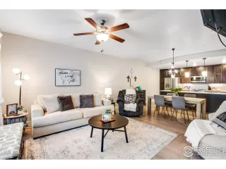 Photo #4: 992652 Listing