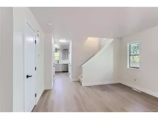 Photo #2: 9927065 Listing