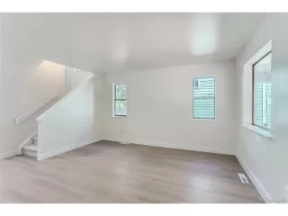 Photo #3: 9927065 Listing