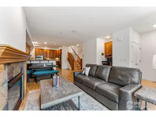 Photo #5: 992712 Listing