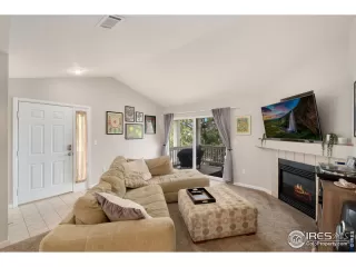 Photo #5: 992756 Listing