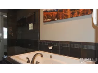 Photo #4: 992859 Listing