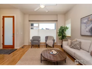 Photo #1: 992860 Listing