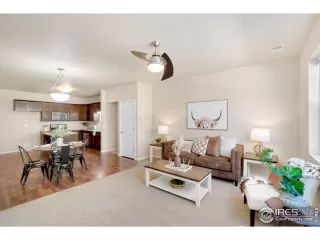 Photo #2: 992888 Listing