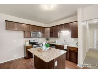 Photo #5: 992888 Listing