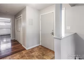 Photo #3: 992959 Listing