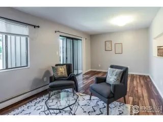 Photo #4: 992959 Listing