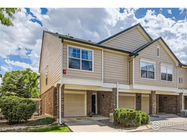 MLS: 992986 Condo For Sale