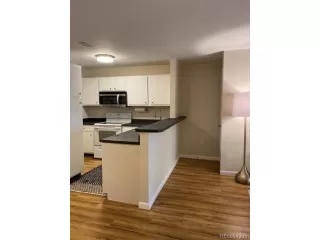 Photo #6: 9930203 Listing