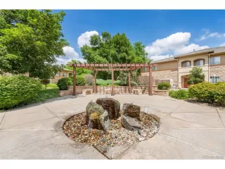 Photo #5: 9930590 Listing