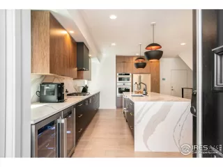 Photo #4: 993080 Listing