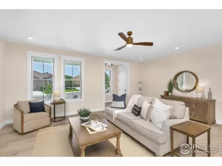 Photo #6: 993087 Listing