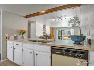 Photo #2: 993097 Listing 