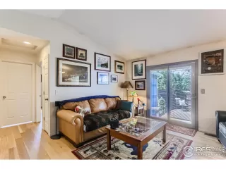 Photo #2: 993121 Listing