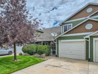 Photo #2: 993198 Listing