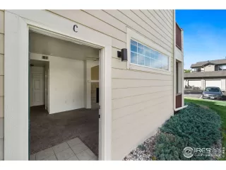 Photo #4: 993210 Listing