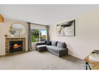 Photo #2: 993216 Listing 