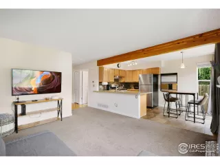 Photo #3: 993216 Listing 