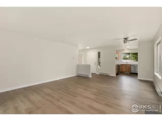 Photo #4: 993262 Listing