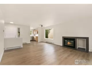 Photo #5: 993262 Listing