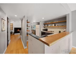 Photo #4: 993324 Listing