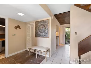 Photo #4: 993327 Listing 