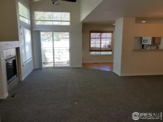 Photo #4: 993353 Listing