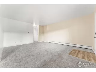 Photo #4: 993358 Listing