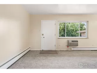 Photo #5: 993358 Listing