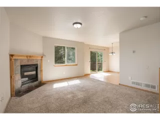 Photo #4: 993359 Listing 