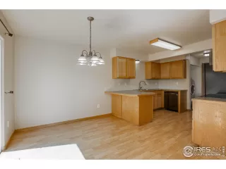 Photo #5: 993359 Listing 