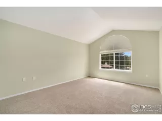 Photo #6: 993434 Listing