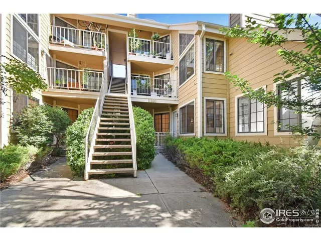 MLS: 993465 Condo For Sale