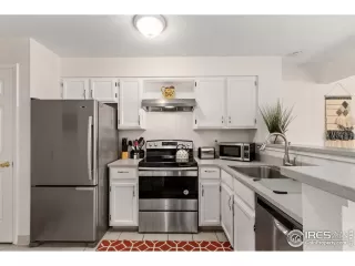 Photo #4: 993465 Listing