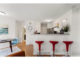 Photo #6: 993465 Listing